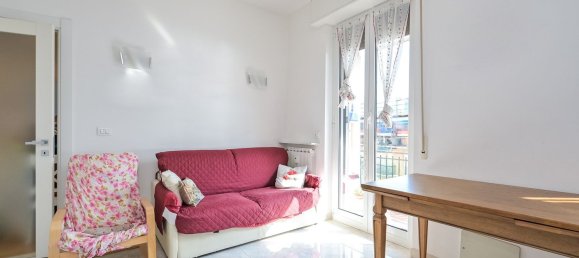 Квартира с 3 комнатами в Генуя, Италия № 227707 8