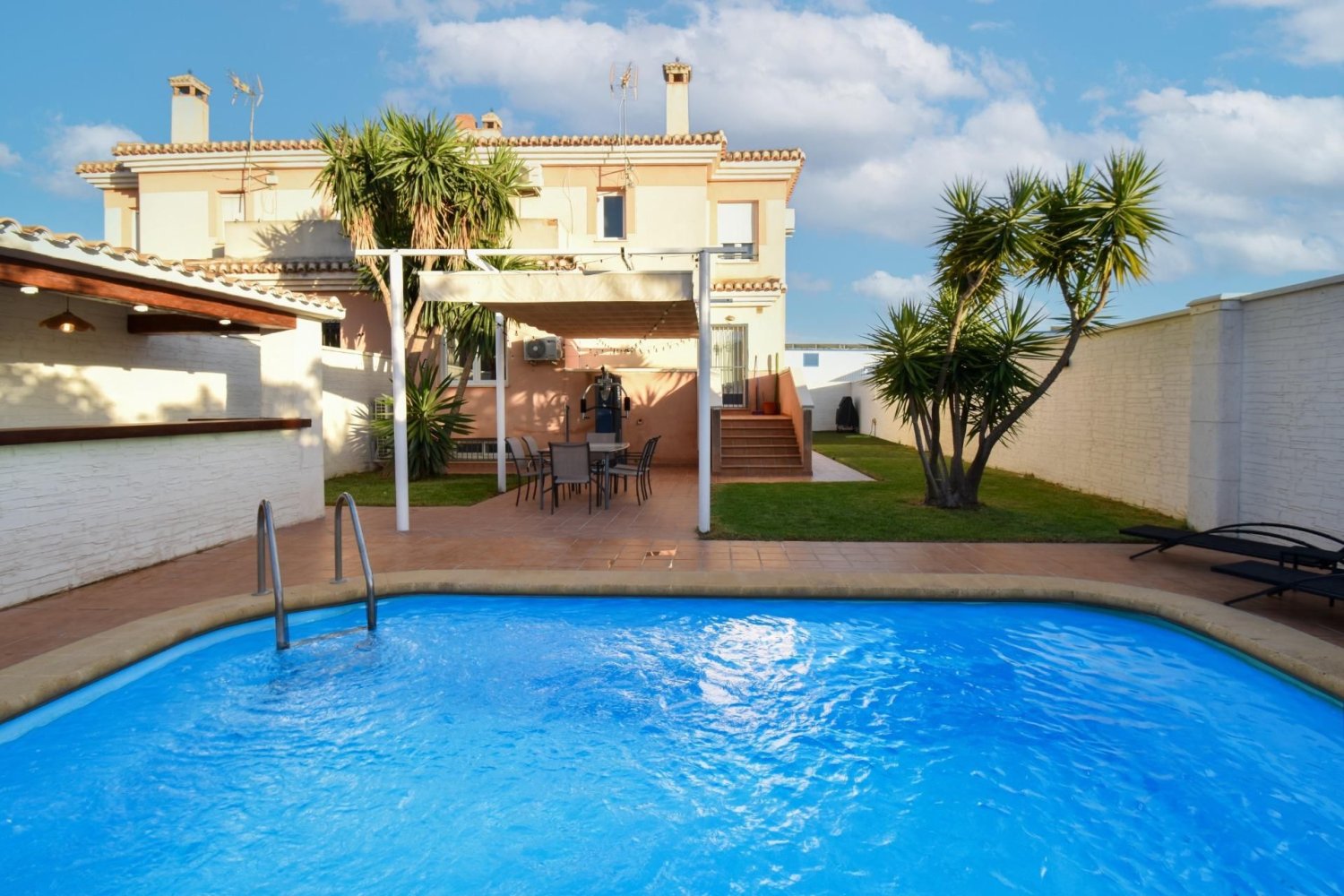 Adosado de 5 dormitorios en Padul, Spain No. 170002