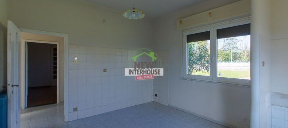 Дом с 6 комнатами в Порденоне, Италия № 141880 32