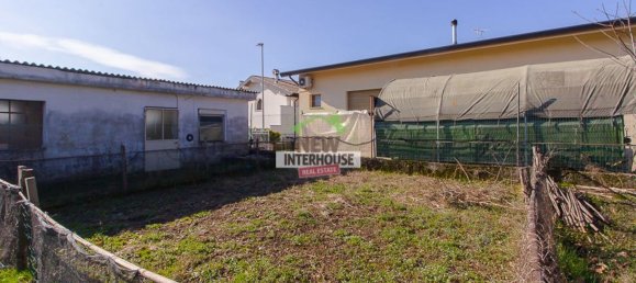 Дом с 6 комнатами в Порденоне, Италия № 141880 18