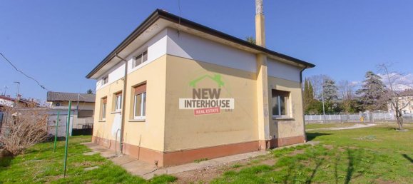 Дом с 6 комнатами в Порденоне, Италия № 141880 38