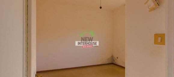 Дом с 6 комнатами в Порденоне, Италия № 141880 34