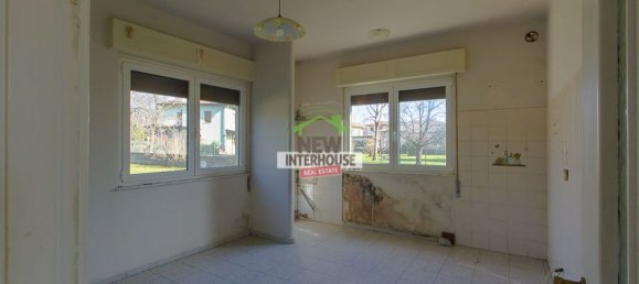 Дом с 6 комнатами в Порденоне, Италия № 141880 31