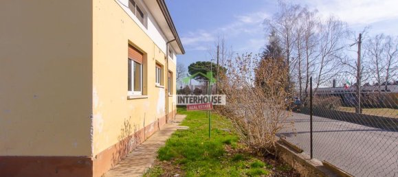 Дом с 6 комнатами в Порденоне, Италия № 141880 17