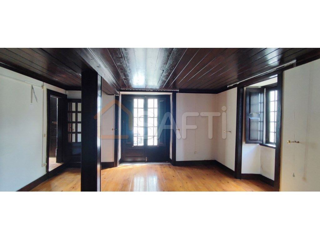 Дом с 4 спальнями в Монтемор у Велью, Португалия № 179909