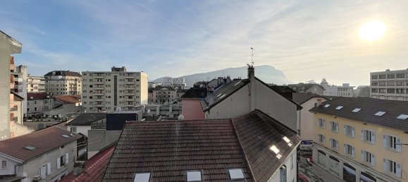 3 bedrooms Penthouse in Annemasse, France No. 203579 19