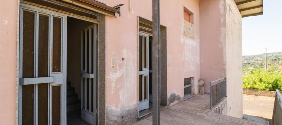 8 chambres Villa à Scordia, Italy No. 282814 17