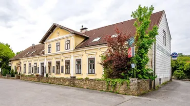 34 rooms Commercial property in Kreuttal, Austria No. 175529