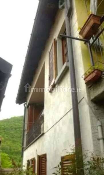 3 chambres Appartement à Lasnigo, Italy No. 378913