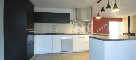 3 bedrooms House in Richardmenil, France No. 49103 2