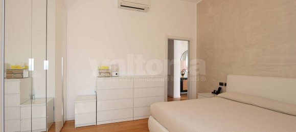 4-salle Villa à Monza, Italy No. 73817 11