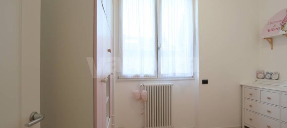 4-salle Villa à Monza, Italy No. 73817 13