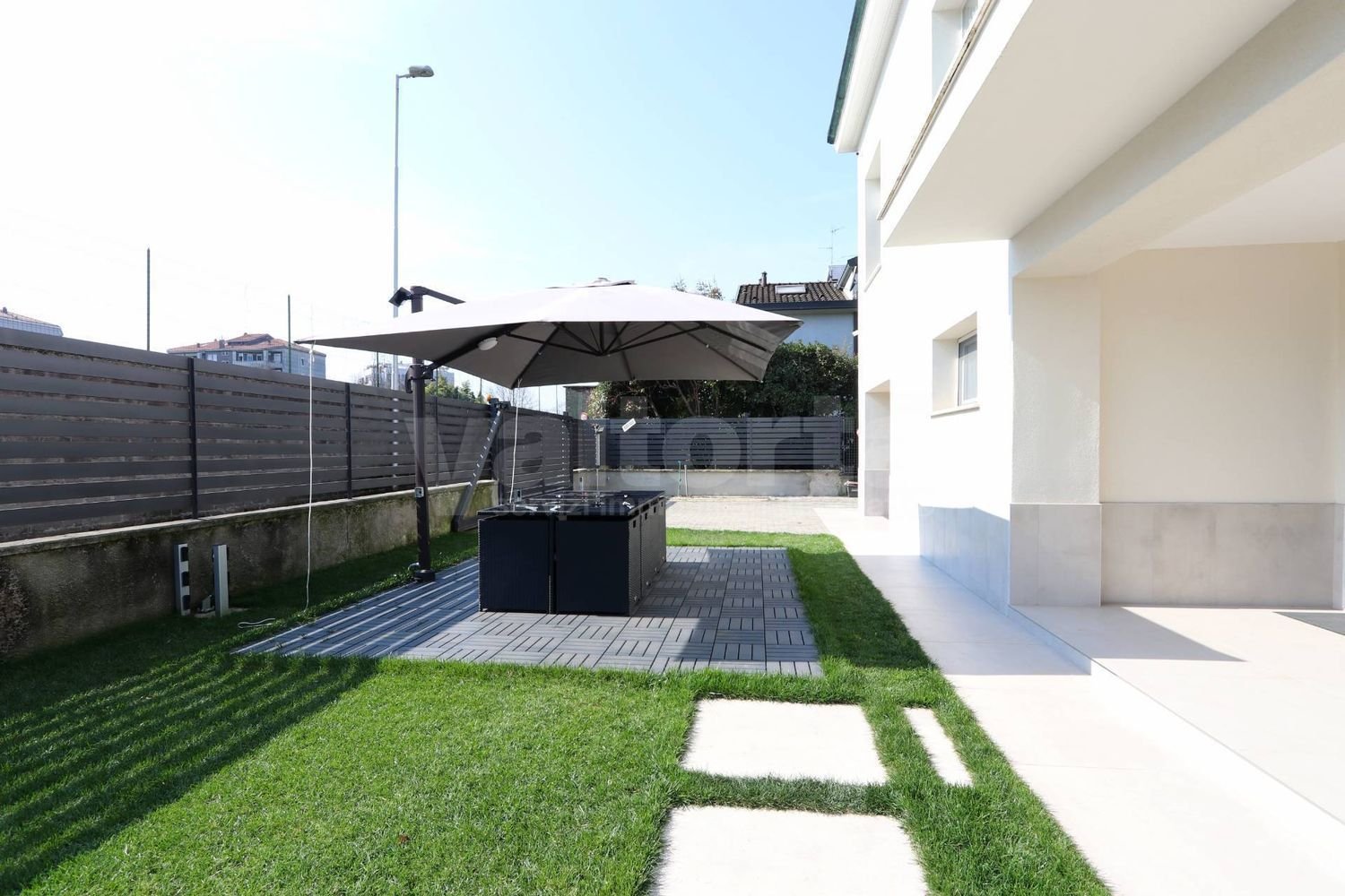 4-salle Villa à Monza, Italy No. 73817