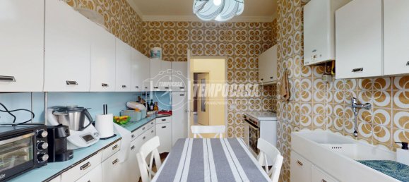 3 bedrooms Commercial property in Turin, Italy No. 219228 9