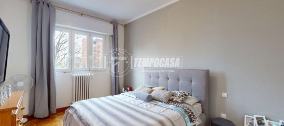 3 bedrooms Commercial property in Turin, Italy No. 219228 10