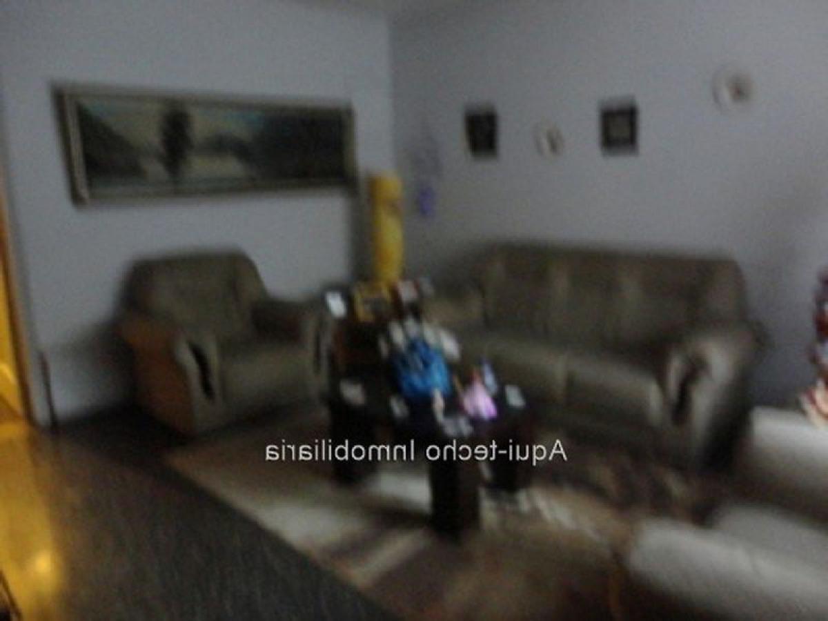 7 bedrooms House in Montevideo, Uruguay No. 1944