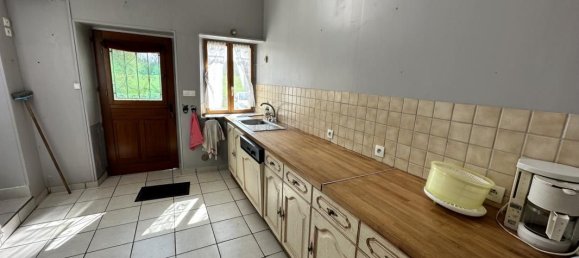 2 bedrooms House in Saint-Plantaire, France No. 85452 3