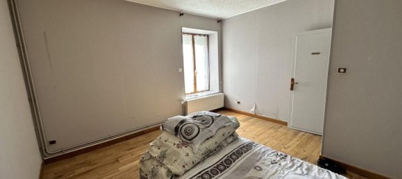 2 bedrooms House in Saint-Plantaire, France No. 85452 7