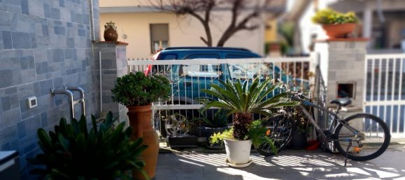 5 rooms House in Viareggio, Italy No. 258631 32