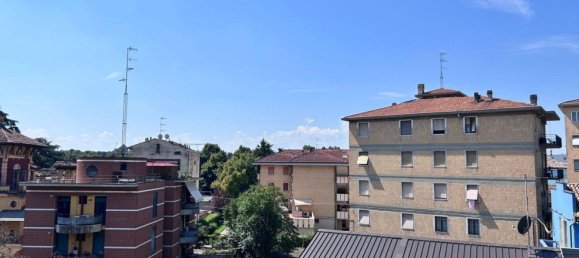5 rooms Apartment in Parma, Italy No. 262950 18