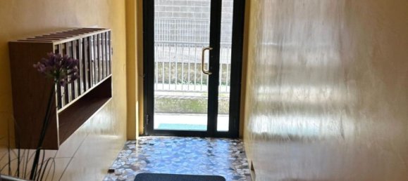 5 rooms Apartment in Parma, Italy No. 262950 3