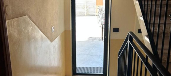 5 rooms Apartment in Parma, Italy No. 262950 4