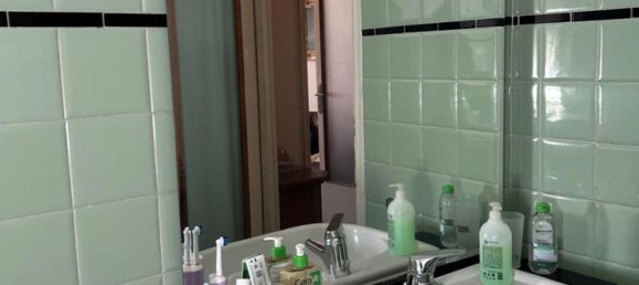 5 rooms Apartment in Parma, Italy No. 262950 10