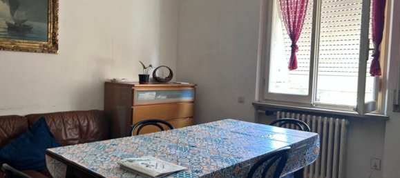 5 rooms Apartment in Parma, Italy No. 262950 6
