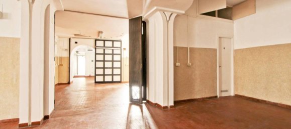 200m² Office in Rome, Italy No. 335141 2