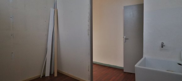 Propriété commerciale à Saint-André-les-Vergers, France 83m² No. 80415 7