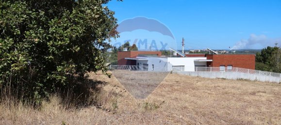 Terrain à Leiria, Portugal 4260m² No. 64295 7