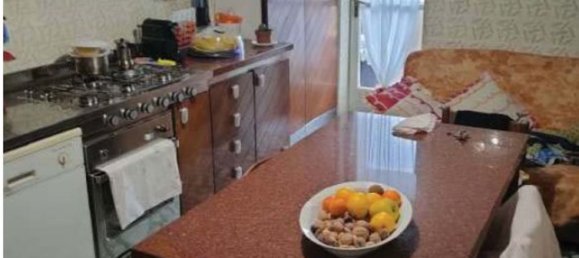 4-salle Appartement à Cardano al Campo, Italy No. 3164 4