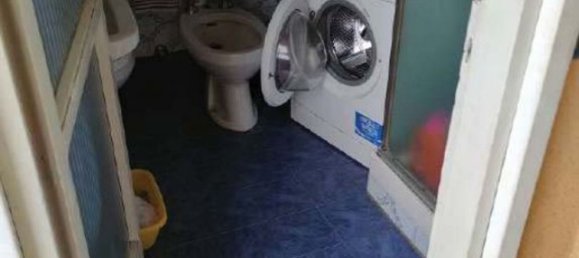 4-salle Appartement à Cardano al Campo, Italy No. 3164 13