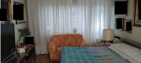 4-salle Appartement à Cardano al Campo, Italy No. 3164 5