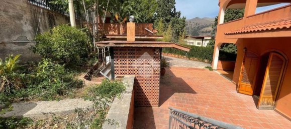 3 bedrooms Villa in Palermo, Italy No. 314427 31