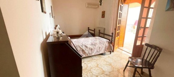 3 bedrooms Villa in Palermo, Italy No. 314427 30