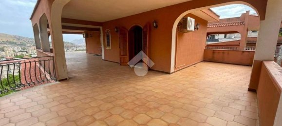 3 bedrooms Villa in Palermo, Italy No. 314427 7