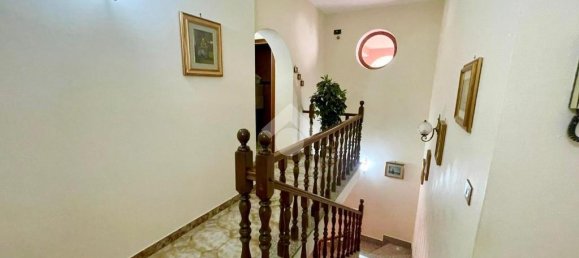 3 bedrooms Villa in Palermo, Italy No. 314427 10