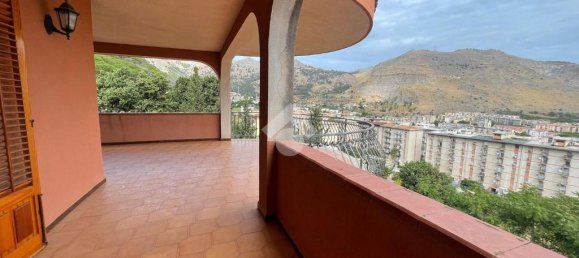 3 bedrooms Villa in Palermo, Italy No. 314427 6