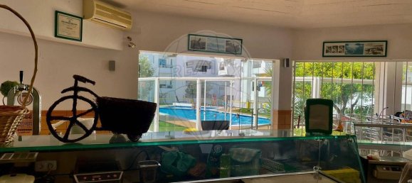 312m² Commercial property in Albufeira, Portugal No. 57940 2