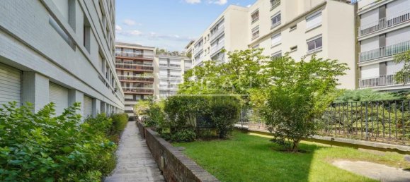 2 bedrooms Apartment in Paris, France No. 298896 14