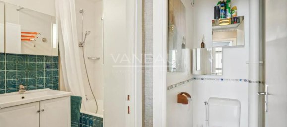 2 bedrooms Apartment in Paris, France No. 298896 10