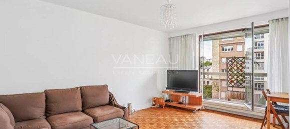 2 bedrooms Apartment in Paris, France No. 298896 4