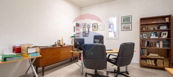 Entrepôt à Inverigo, Italy 270m² No. 290096 12