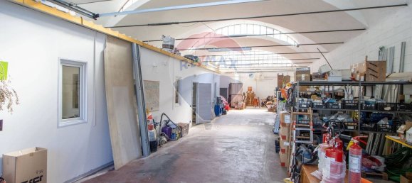 Entrepôt à Inverigo, Italy 270m² No. 290096 19