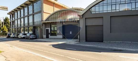 Entrepôt à Inverigo, Italy 270m² No. 290096 29