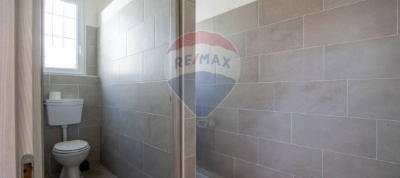 Entrepôt à Inverigo, Italy 270m² No. 290096 21