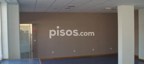 Коммерческая недвижимость с 1 спальней в Арройо-де-ла-Энкомьенда, Испания № 82665 4