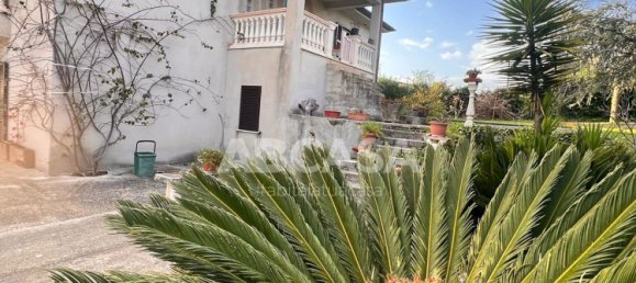 Вилла с 6 комнатами в Веллетри, Италия № 31515 44