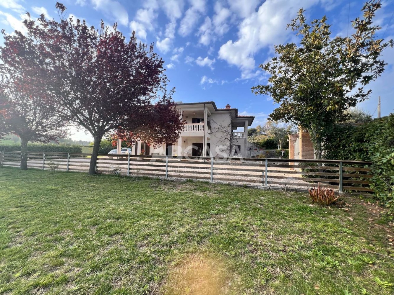 Вилла с 6 комнатами в Веллетри, Италия № 31515